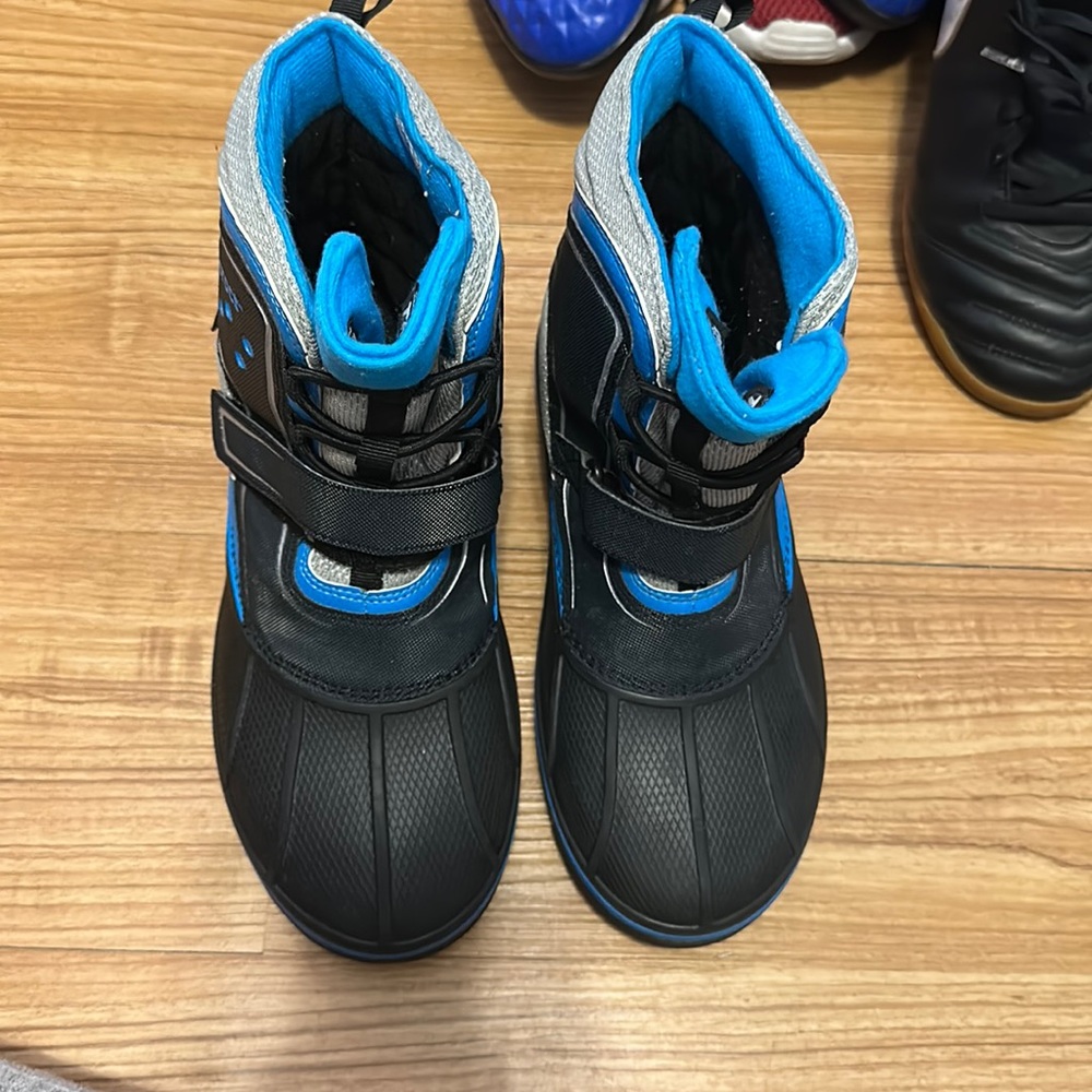 Crocs Allcast Waterproof Boot GS Size J5